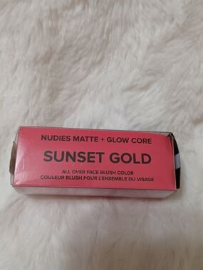 NUDESTIX Nudies Matte + Glow Core in Sunset Gold Face Blush